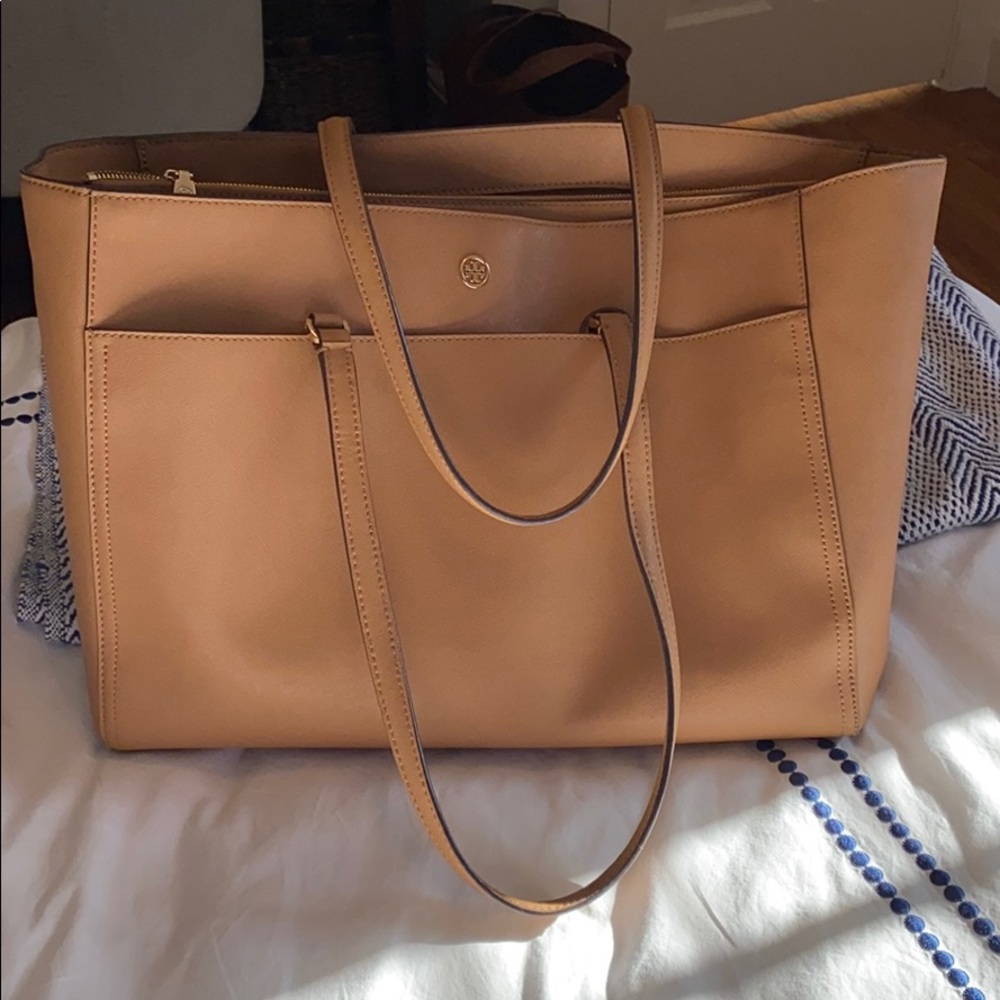 Tory Burch Robinson Leather Tote
